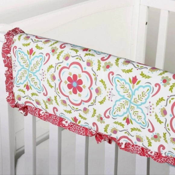 Crib set - Picture 2 of 4